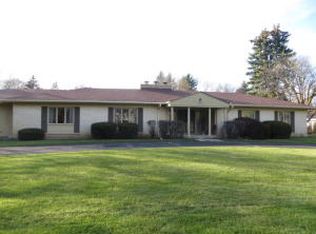 1905 Hollyhock Ln, Elm Grove, WI 53122