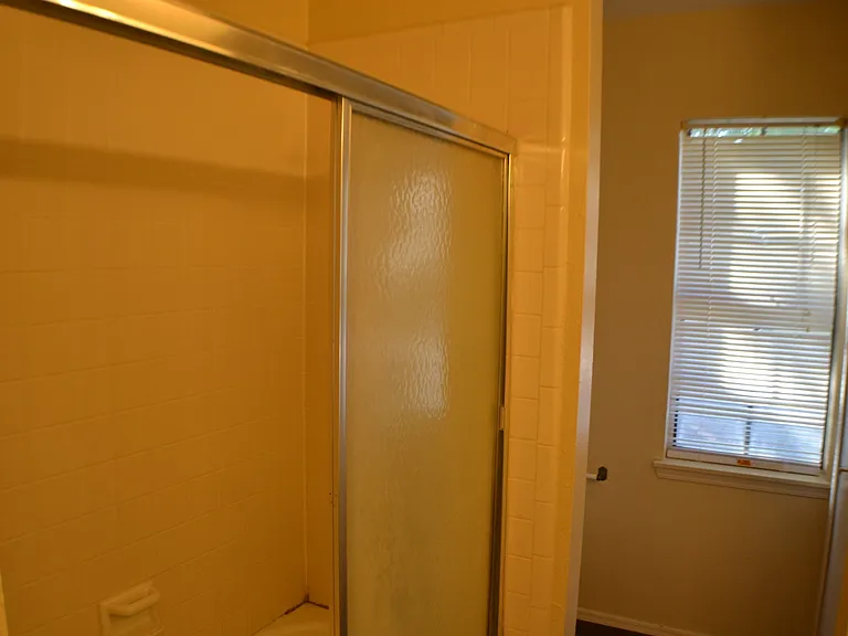 1515 Bandera Dr — Photo 9