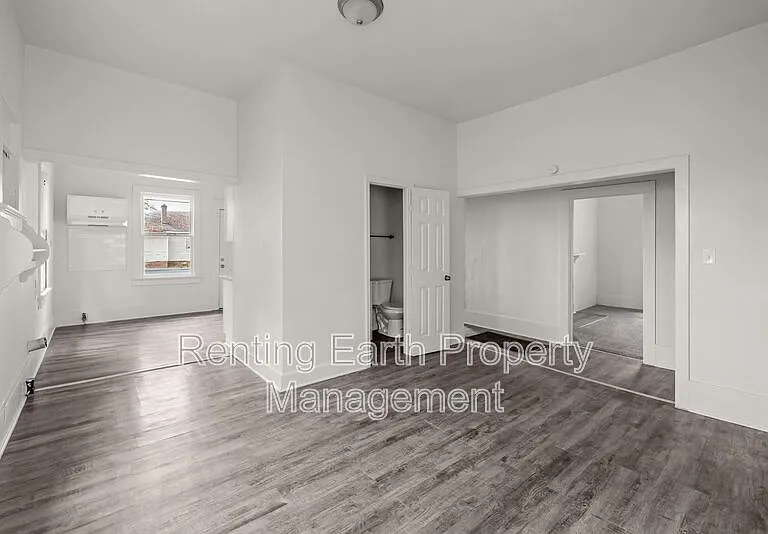 518 41st St — Photo 16