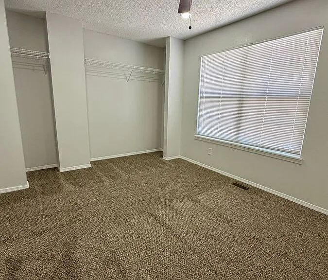 4184 Charleston Dr — Photo 12