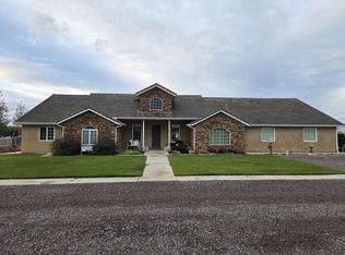 401 S Center St, Enterprise, UT 84725