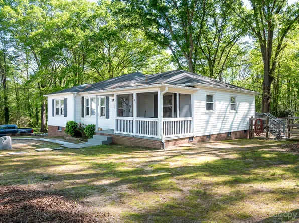 102 White Ave, Kannapolis, NC 28081