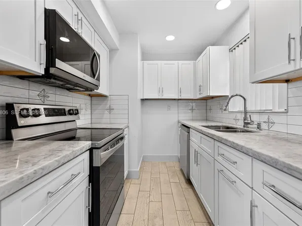 1121 SW 122nd Ave #4142, Miami, FL 33184