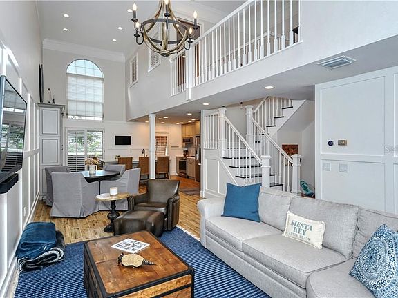 2nd image of 1131 Coquille St #105