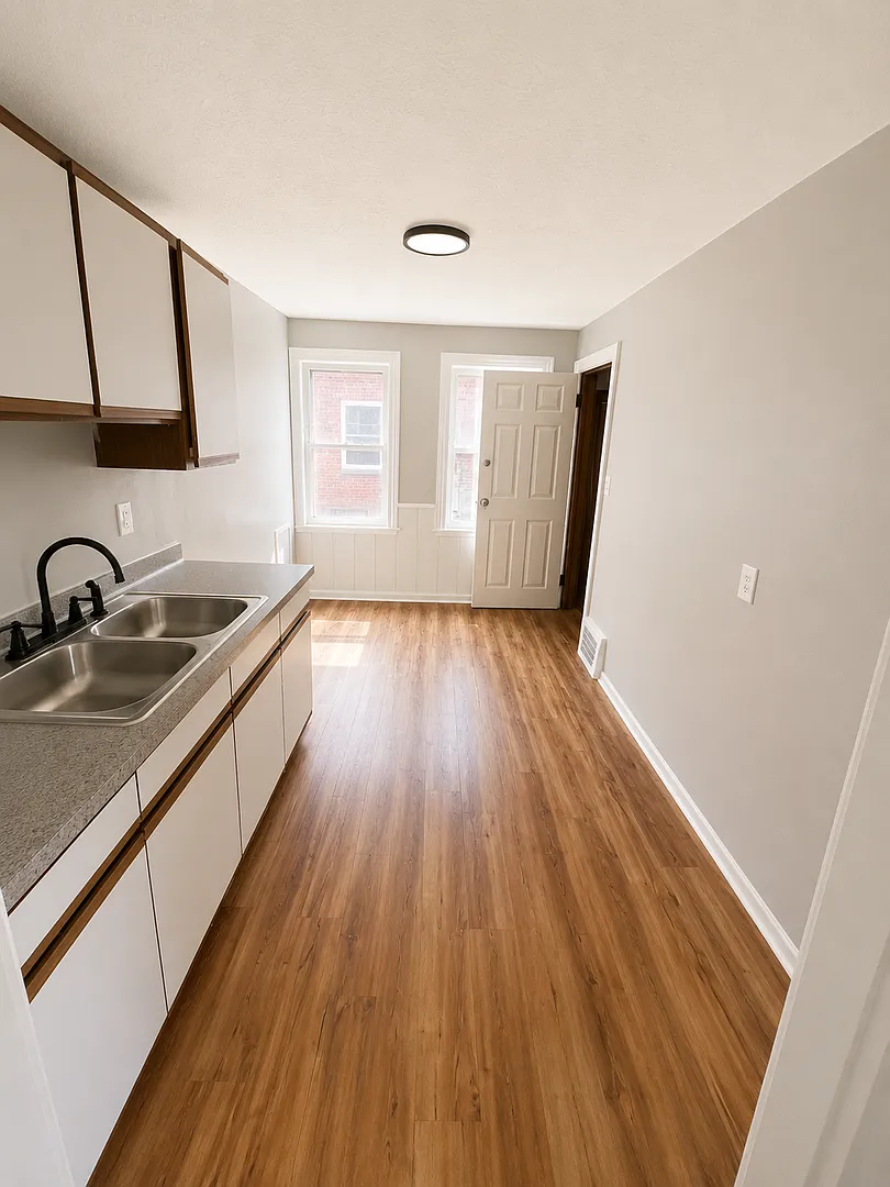 525 East 222nd Street — Photo 2
