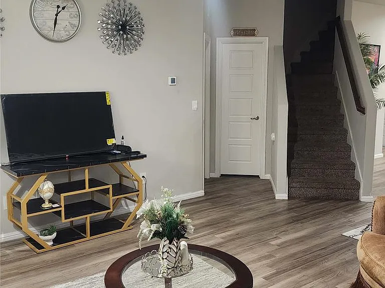6302 Polo Grounds Ct — Photo 5