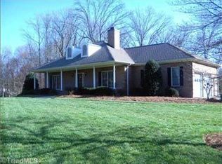 7734 Doggett Rd, Browns Summit, NC 27214