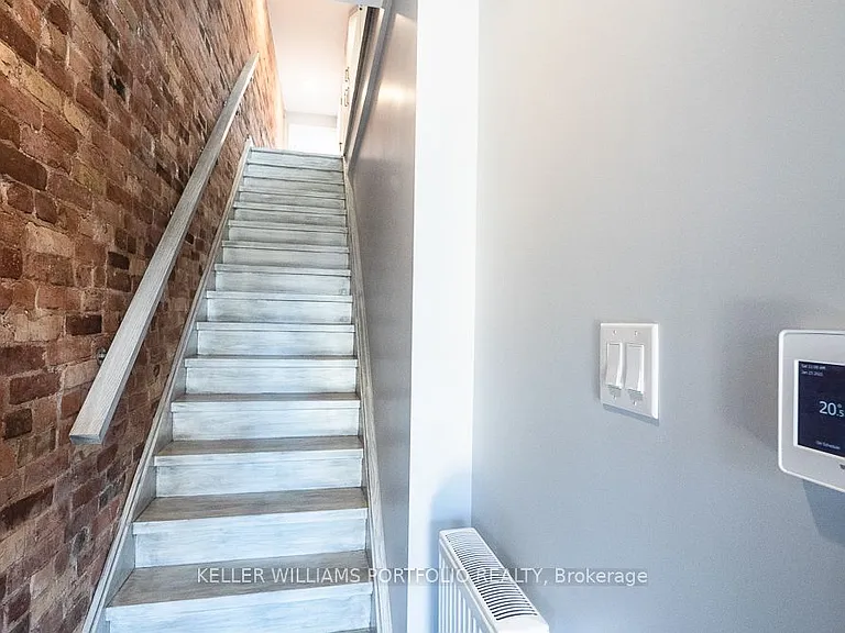 207 Beatrice St #2 — Photo 18