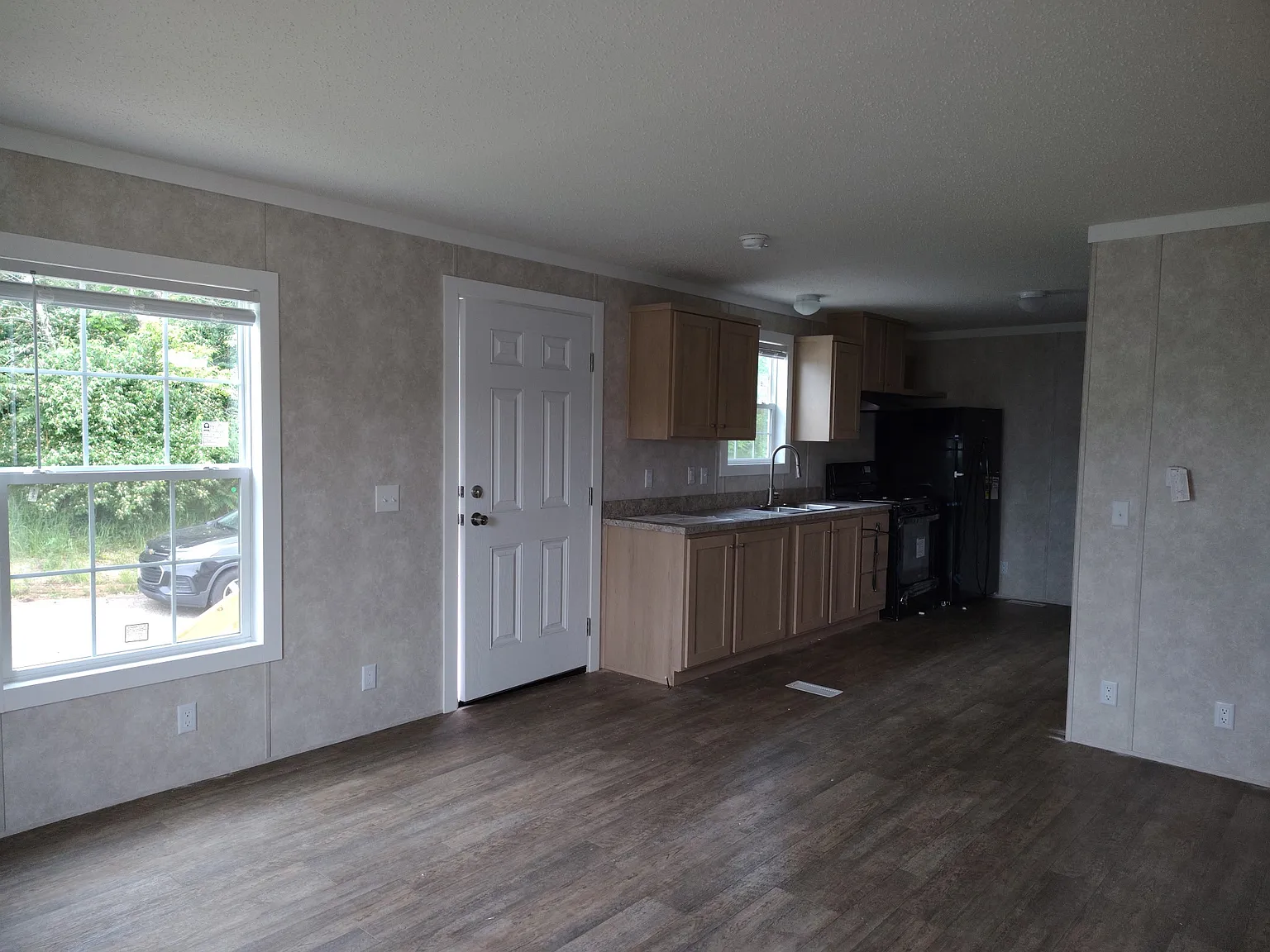 56289 Murray St — Photo 3
