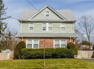 39/41 Neulist Ave, Pt Washington, NY 11050