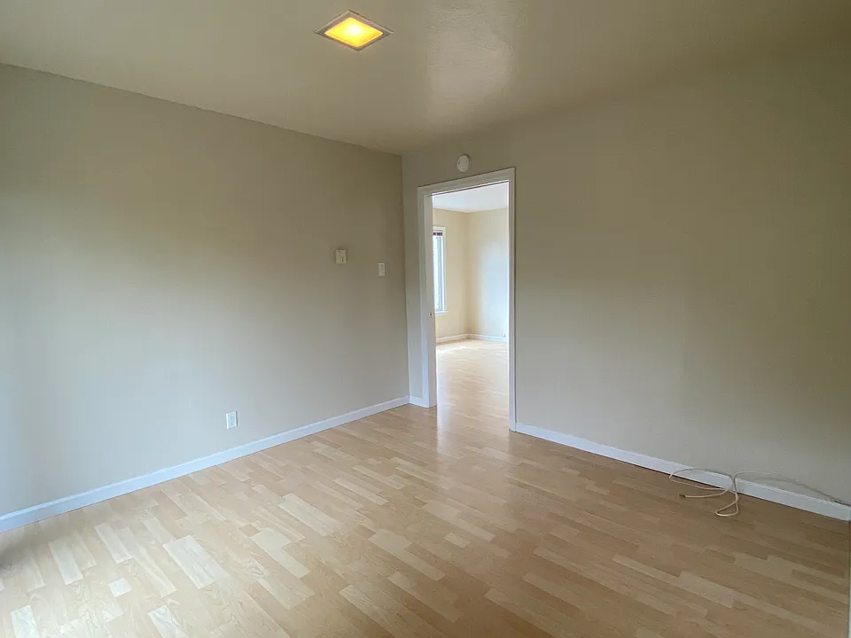 160 Monterey Blvd #1