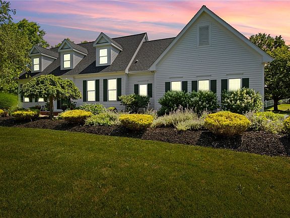 2nd image of 2 Esker Rise