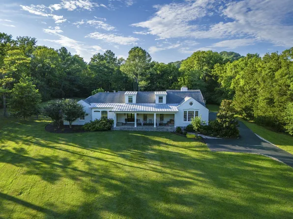 1718 Otter Creek Rd, Nashville, TN 37215