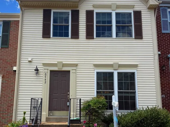 6742 Rockledge Pl, Centreville, VA 20121