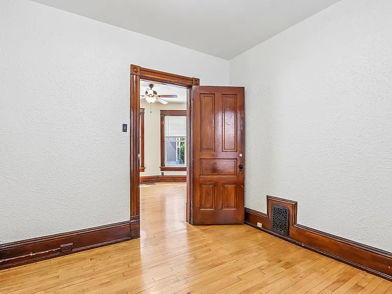 2nd Bedroom to Living Room
