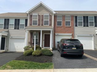 859 Fawn Ln, Hummelstown, PA 17036