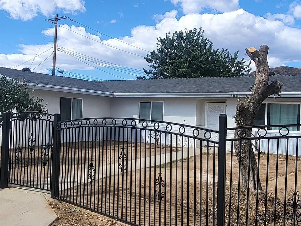 38440 View Dr