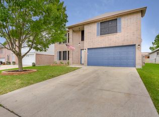7511 Legend Point Dr, San Antonio, TX 78244