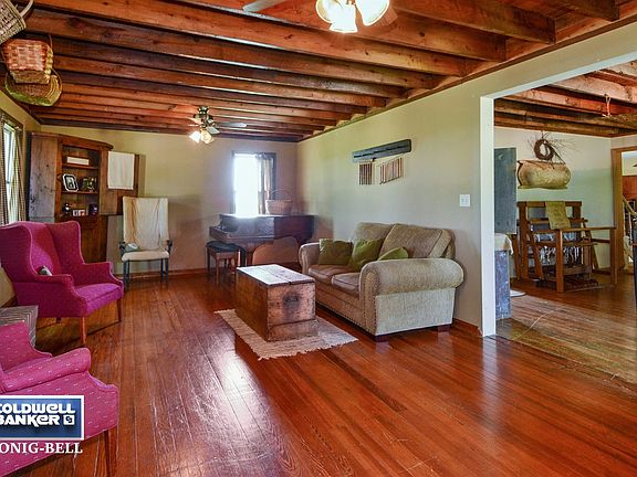 Living Room / Dining Room