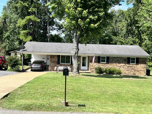 241 Fairview Dr, Humboldt, TN 38343