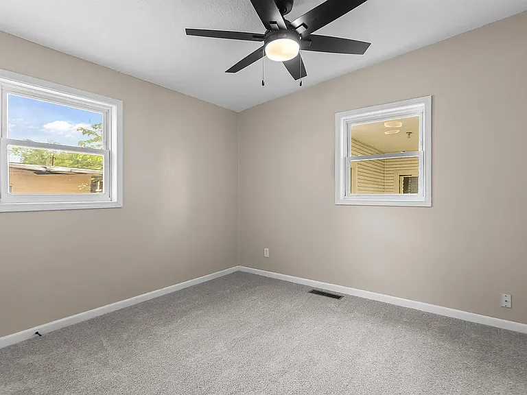 5107 Mohawk Dr — Photo 14