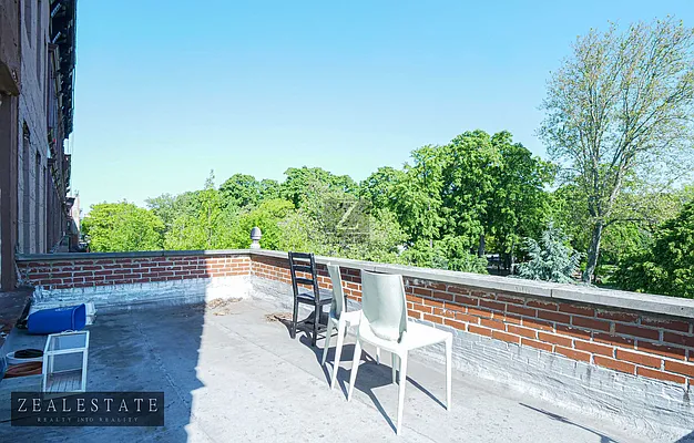 Rented by ZealEstate Group Inc | media 37