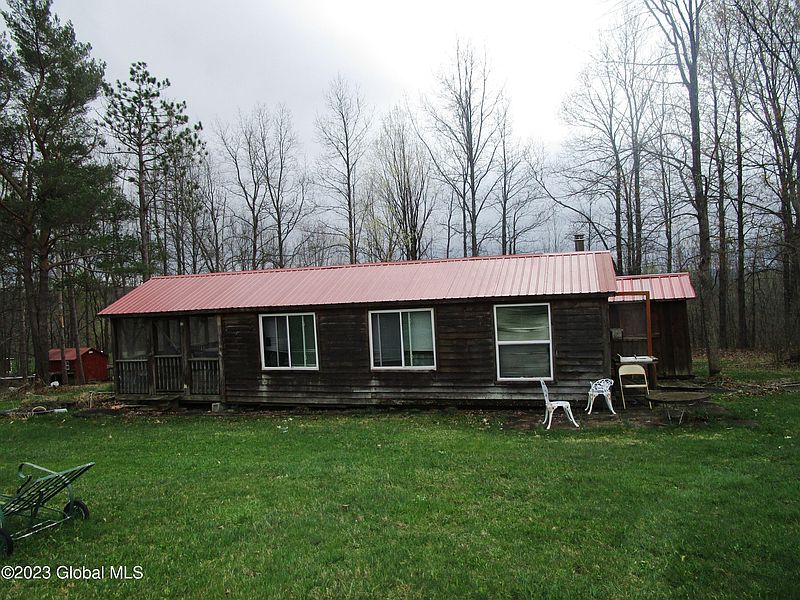 2nd image of 764 Esperance Road