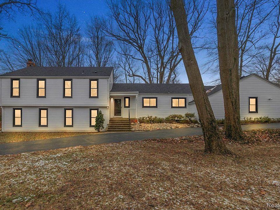 1st image of 3831 Woodlake Dr