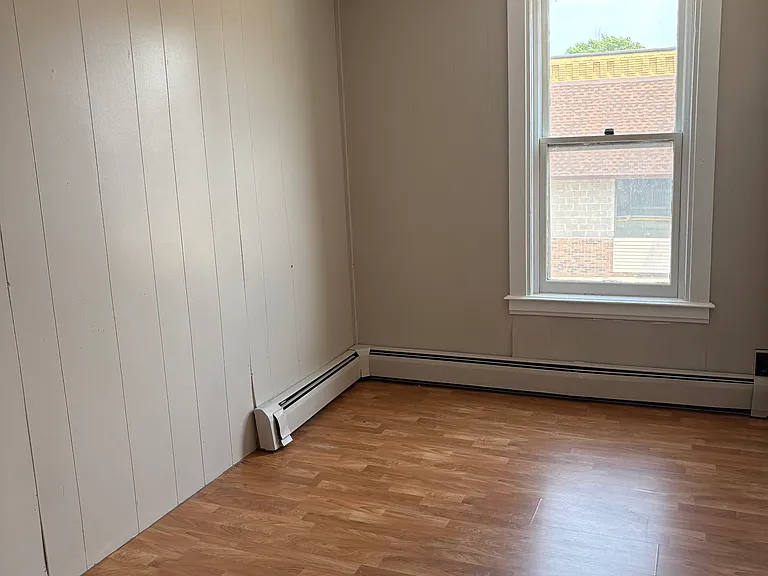 14 Main St S #1 — Photo 5