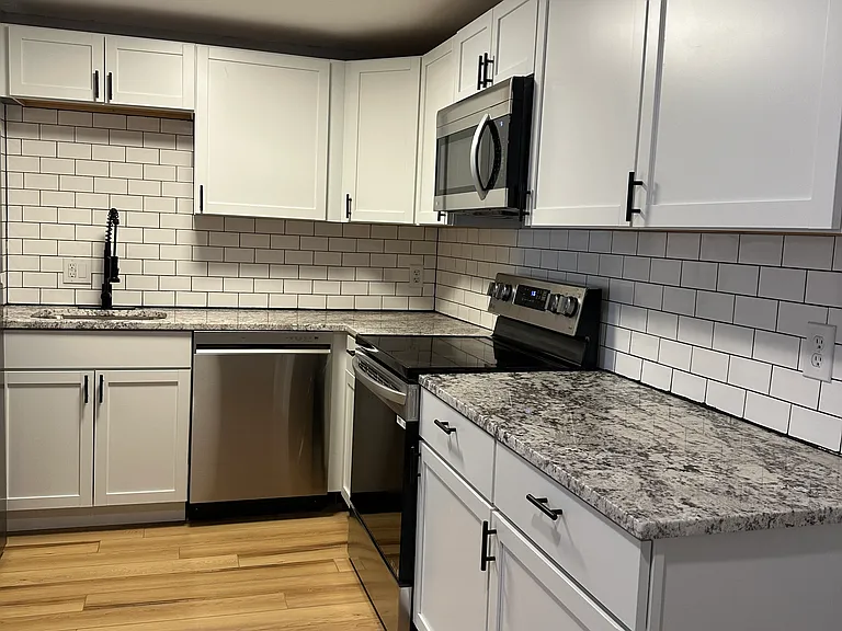 607 Bear St #202 — Photo 10