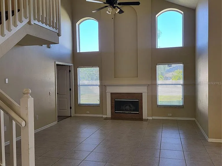 25903 Bloomsbury Ct — Photo 3