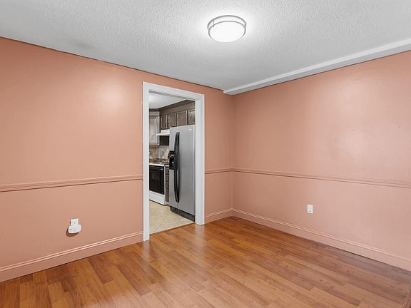 3rd image of 121 English Village Road #103