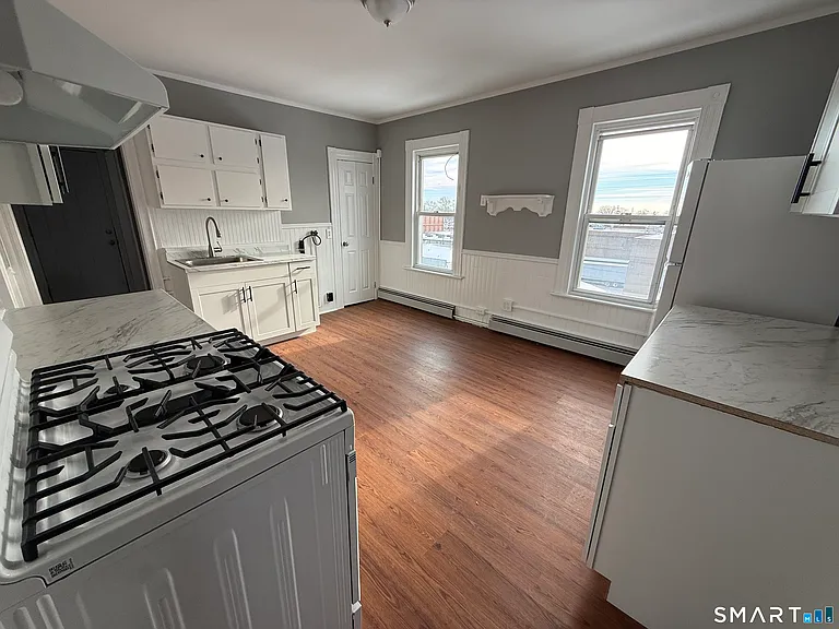 130 West Ave #3 — Photo 10