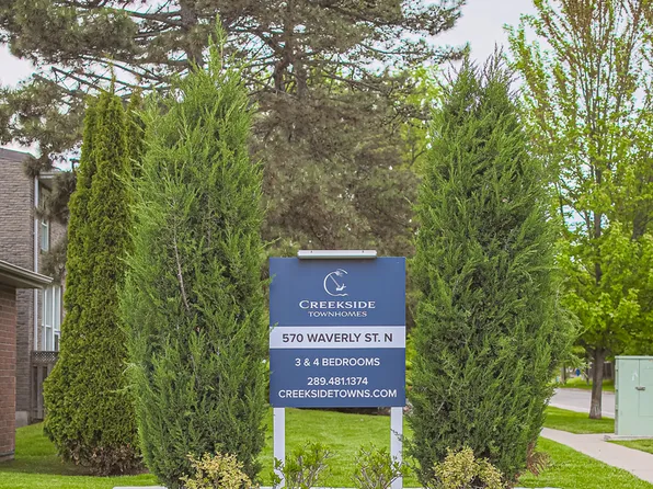 560 Waverly St N #18, Oshawa, ON L1J 5Y4