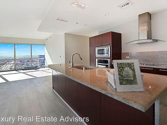 3rd image of 4471 Dean Martin Dr Unit 3909