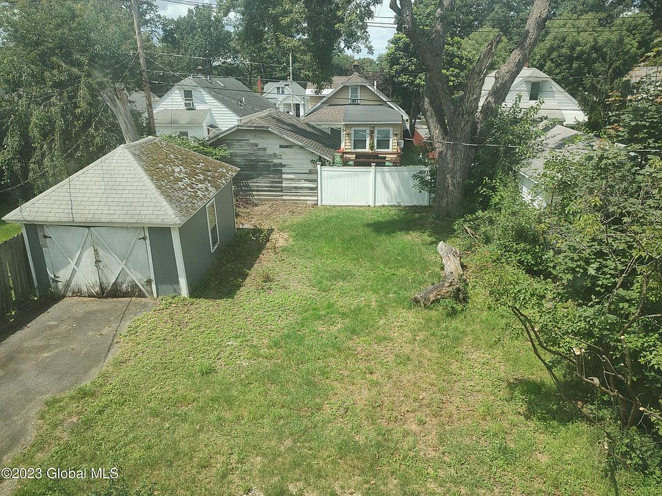 2nd image of 1283 Baker Avenue
