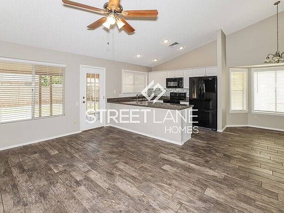 3rd image of 13167 N 81st Ave