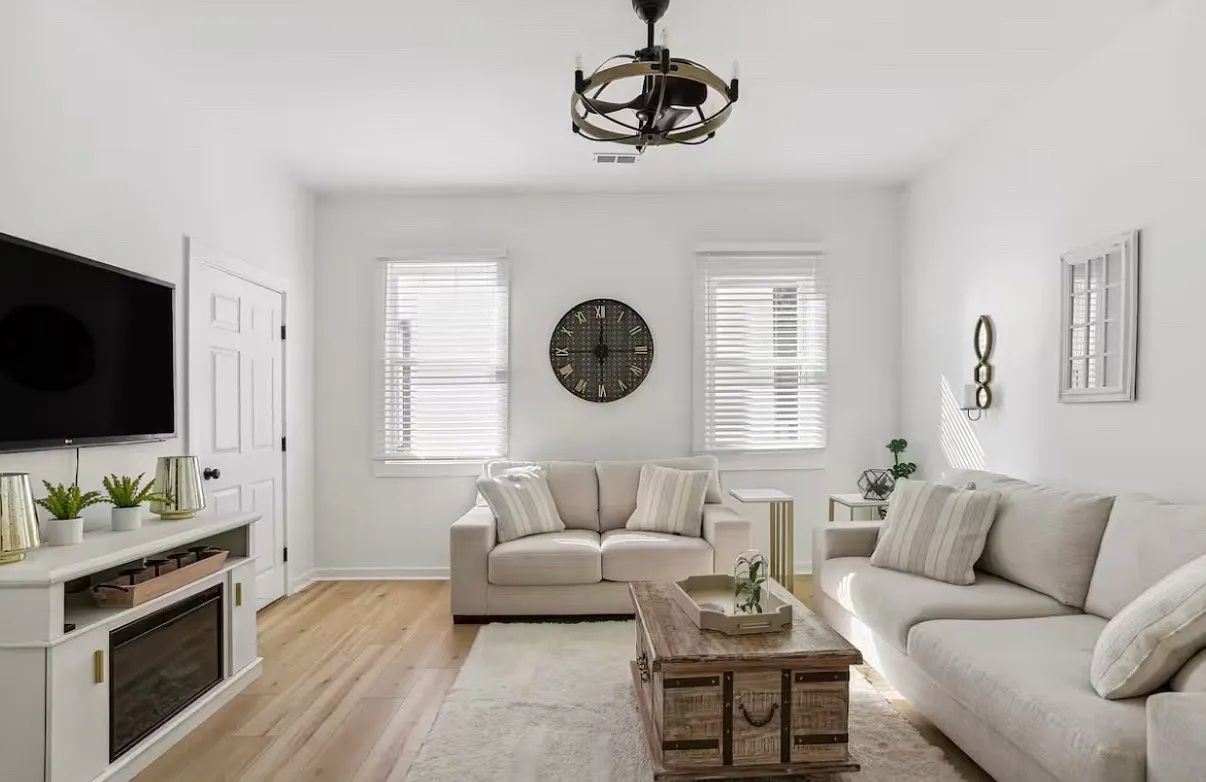 1 bed, 800 sqft, $2,700 — Photo 3