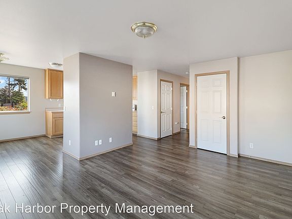 4th image of 1301 NW Elwha St #101