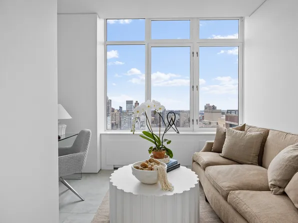 422 East 72nd Street image 31 of 57