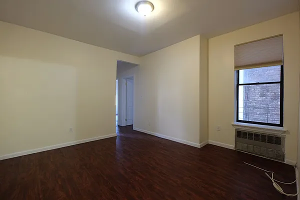 Rented by Keller Williams NYC | media 19