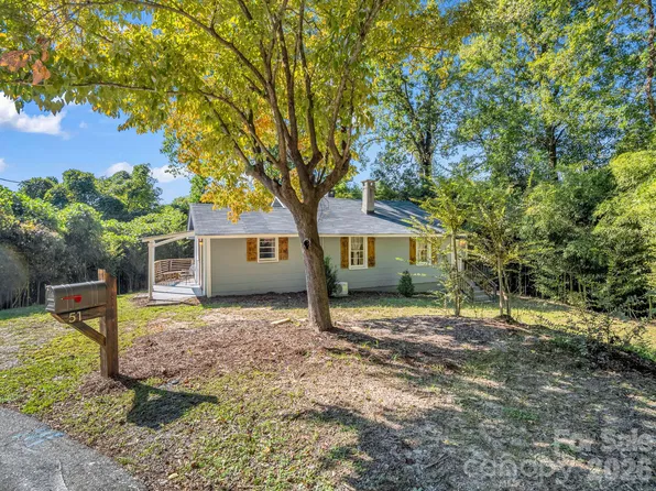 51 Shepherd St, Tryon, NC 28782