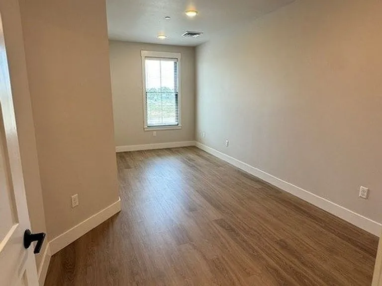 1625 Annafeld Pkwy E — Photo 34
