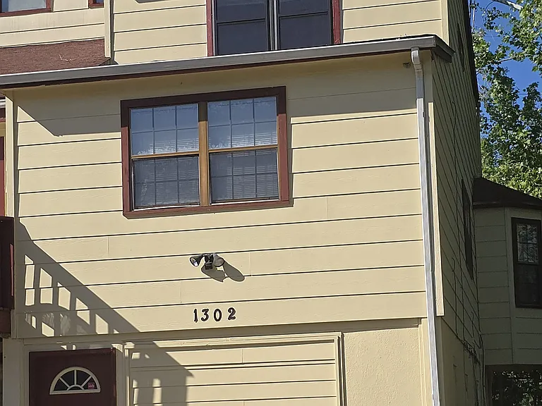 1302 Warrior Way — Photo 2