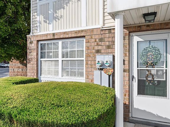 2nd image of 125 Surf Dr #125