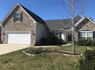 172 W Hiawassee Rd, Fletcher, NC 28732