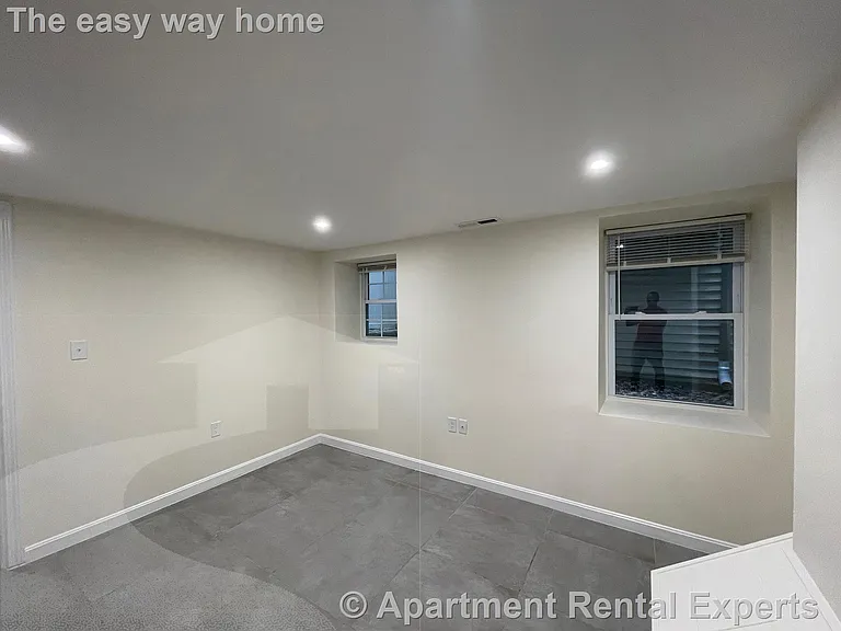81 Moreland St — Photo 12