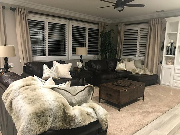 5th image of 804 E Goodchild Ln