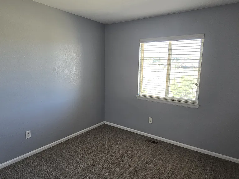 10239 Bentwood Cir — Photo 17