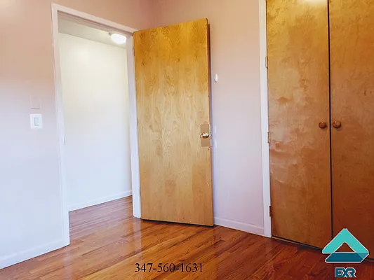 Rented by EXR | media 12